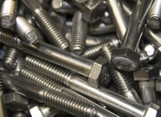 L’impiego di bulloni, tiranti, viti e barre nell’industria moderna