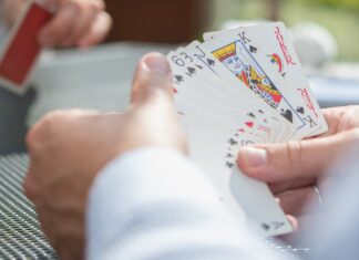 Cosa è il burraco e come si gioca burraco